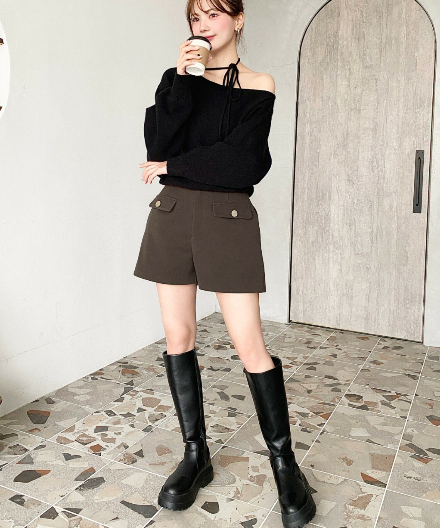 moment+のストラップチョーカーネックリボンアシメワンショルダーニットプルオーバーを使ったコーディネートを紹介します。｜Rakuten Fashion(楽天ファッション／旧楽天ブランドアベニュー)6517286