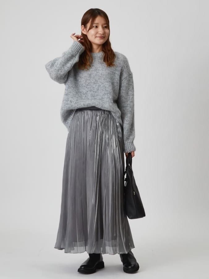 1er Arrondissementのモヘアラメリリヤーンクルーネックニットを使ったコーディネートを紹介します。｜Rakuten Fashion(楽天ファッション／旧楽天ブランドアベニュー)6519032