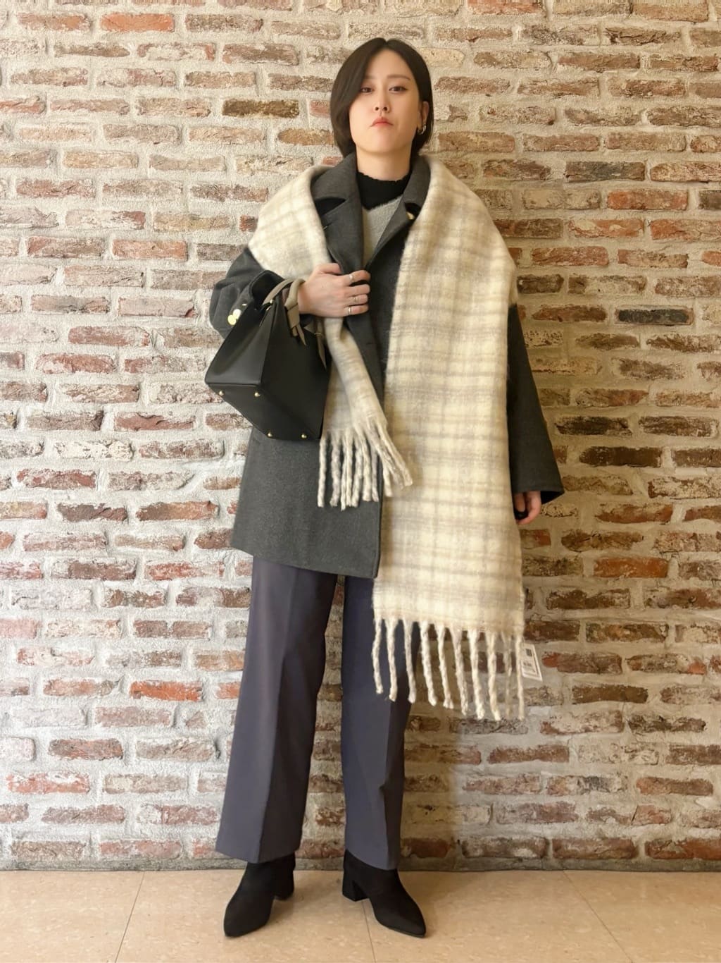 THE SHOP TKのクラシカルな装い ウールライクスタンドカラーコートを