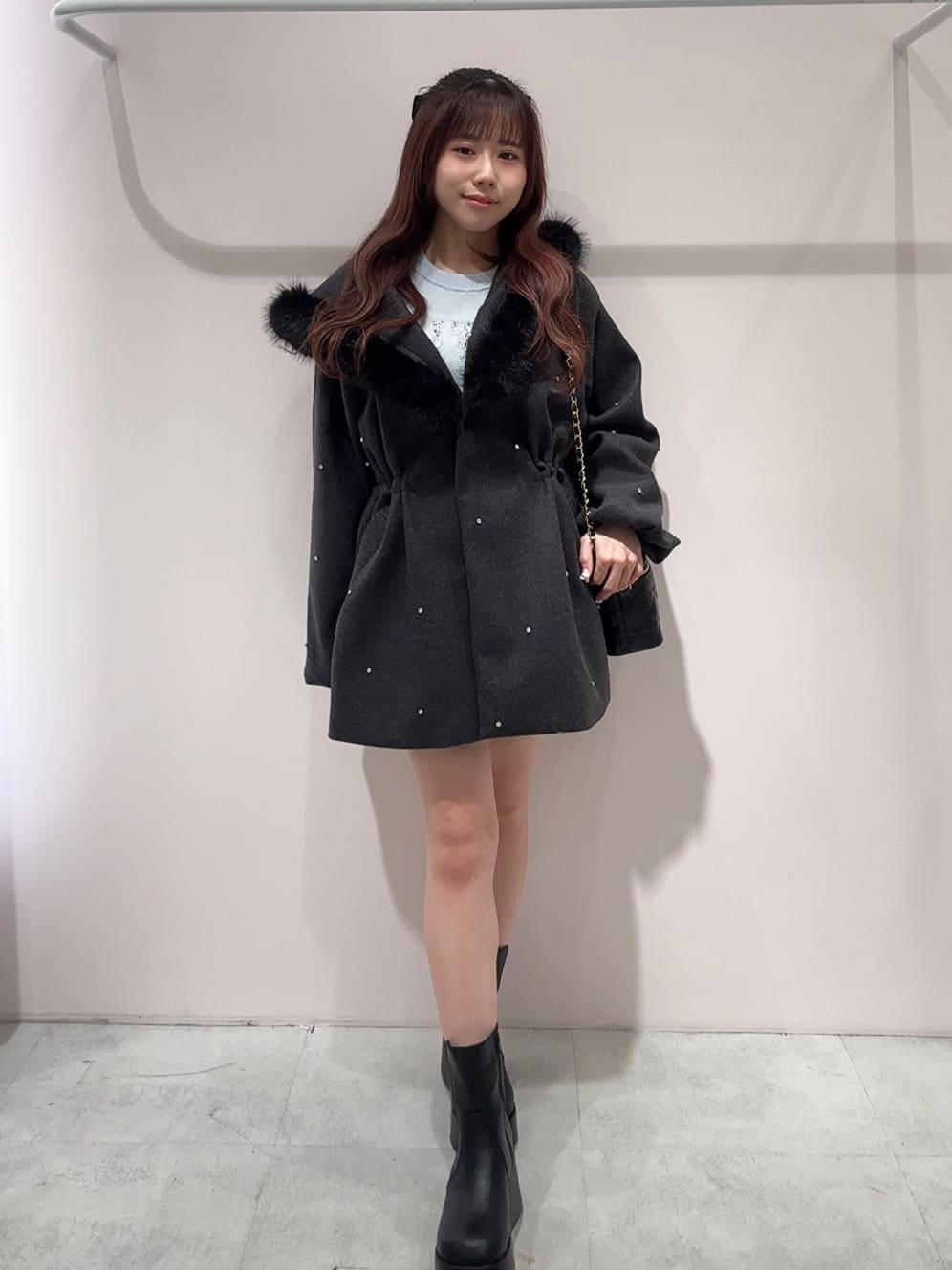 one after another NICE CLAUPのフードフェイクファービジューミドル