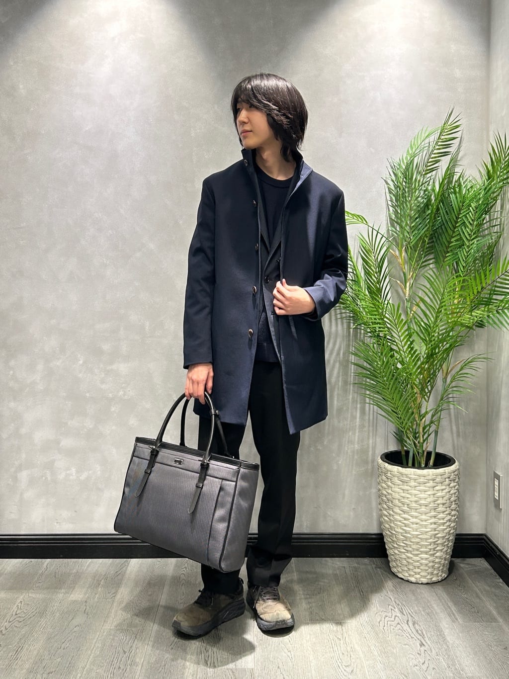 TAKEO KIKUCHIの【ダウンライナー付き】ドビースタンドカラーコートを使ったコーディネートを紹介します。｜Rakuten Fashion(楽天ファッション／旧楽天ブランドアベニュー)6523468