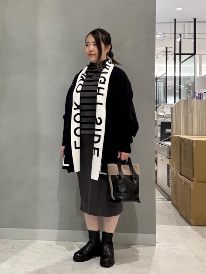 LASUDのウエスト切替ニットワンピースを使ったコーディネートを紹介します。｜Rakuten Fashion(楽天ファッション／旧楽天ブランドアベニュー)6524393