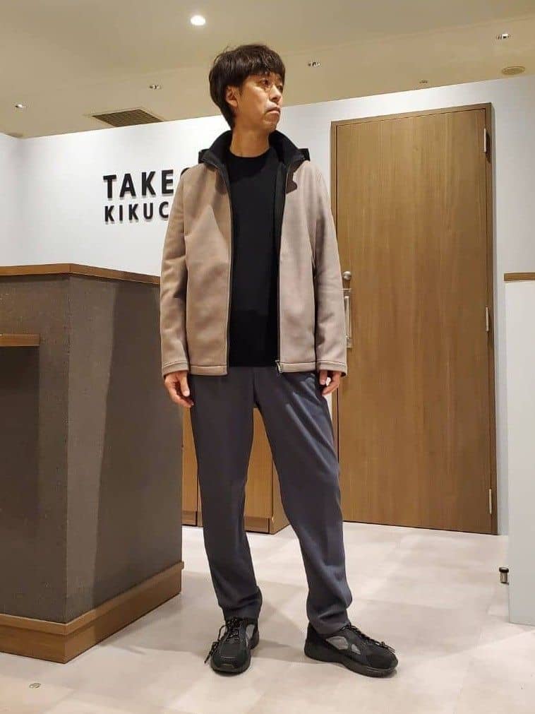 TAKEO KIKUCHIの【JUST ONE LAYER】ダウンファブリック ジップアップ フード ブルゾンを使ったコーディネートを紹介します。｜Rakuten Fashion(楽天ファッション／旧楽天ブランドアベニュー)6525267