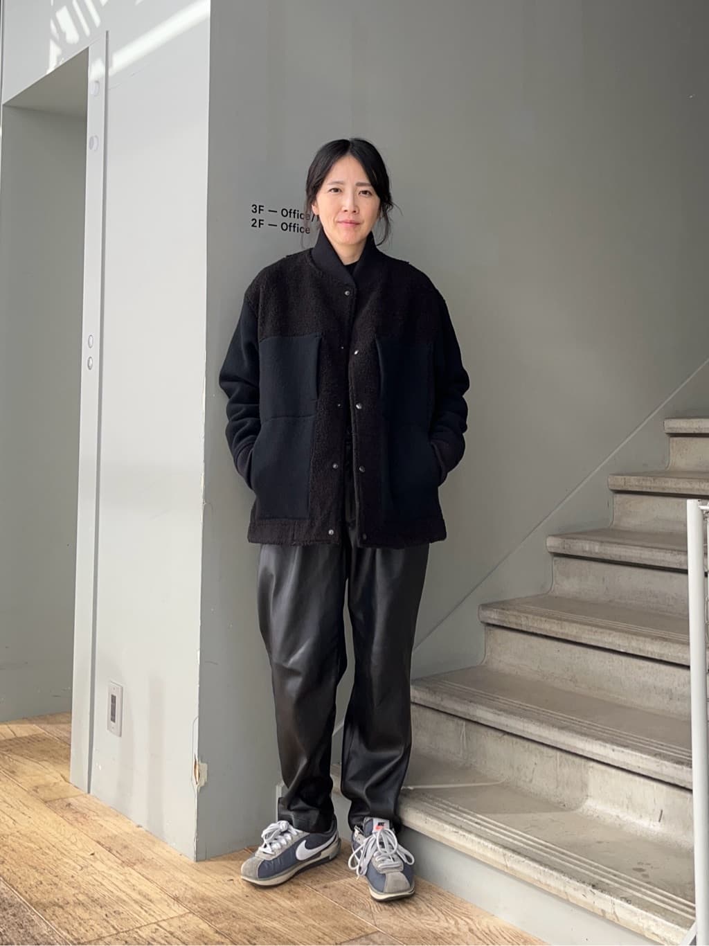 TAKEO KIKUCHIの【Air Palette Knit】ワンポイント カラーニット プルオーバーを使ったコーディネートを紹介します。｜Rakuten Fashion(楽天ファッション／旧楽天ブランドアベニュー)6525582