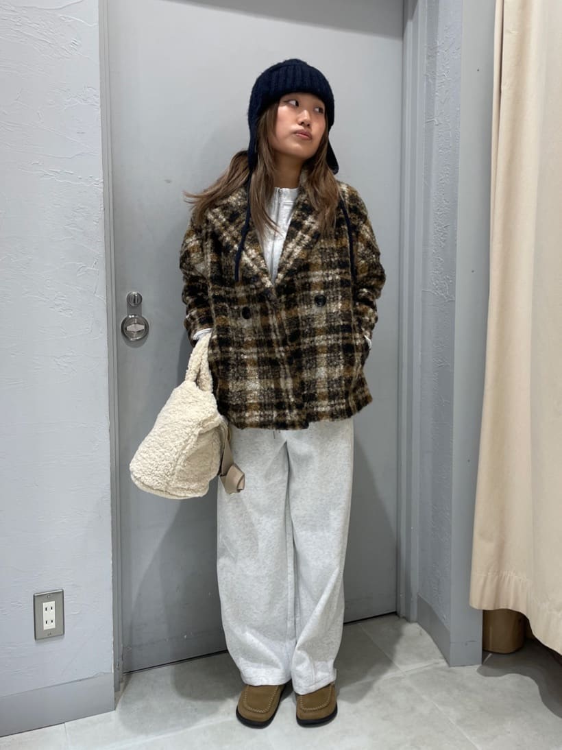 LASUDのバックロゴジップアップスウェットを使ったコーディネートを紹介します。｜Rakuten Fashion(楽天ファッション／旧楽天ブランドアベニュー)6526158