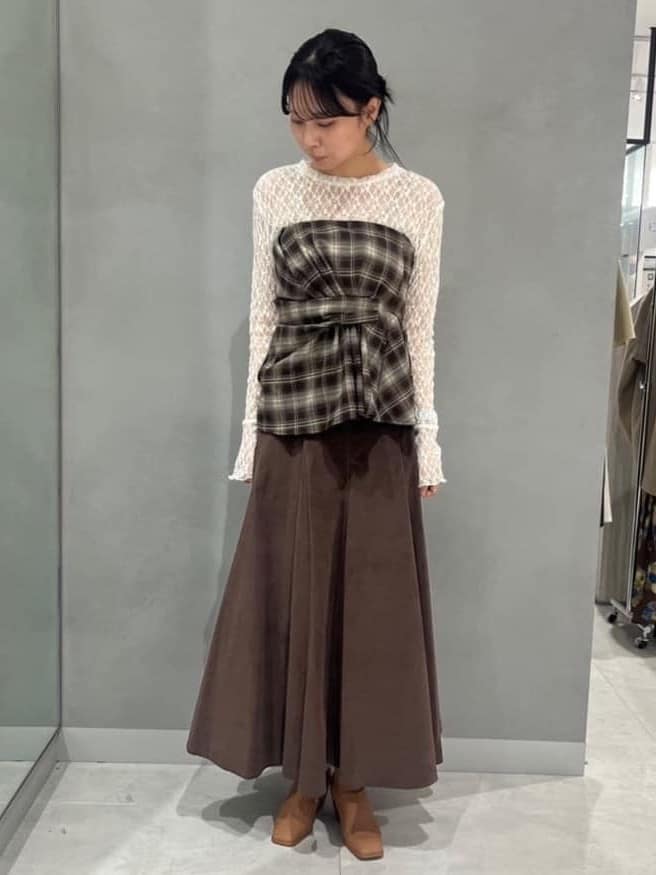 Vinの袖フレアレースニットシアーカットソーを使ったコーディネートを紹介します。｜Rakuten Fashion(楽天ファッション／旧楽天ブランドアベニュー)6528710