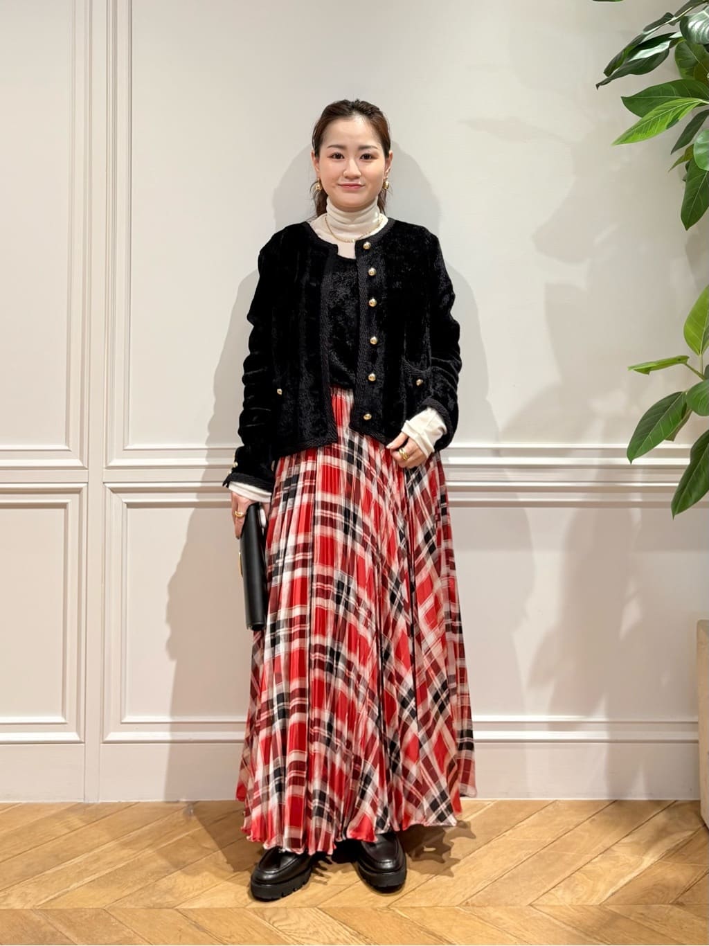 allurevilleのベロアタンクプルオーバーを使ったコーディネートを紹介します。｜Rakuten Fashion(楽天ファッション／旧楽天ブランドアベニュー)6531005