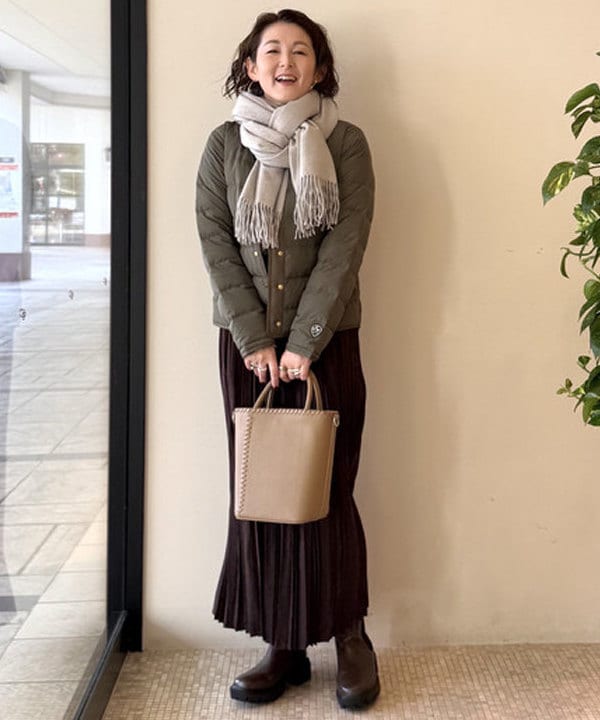 BEAMS HEARTのフレンチ ショートダウンジャケット （S～L) 25AW レディース インナーダウン ノーカラーを使ったコーディネートを紹介します。｜Rakuten Fashion(楽天ファッション／旧楽天ブランドアベニュー)6531027