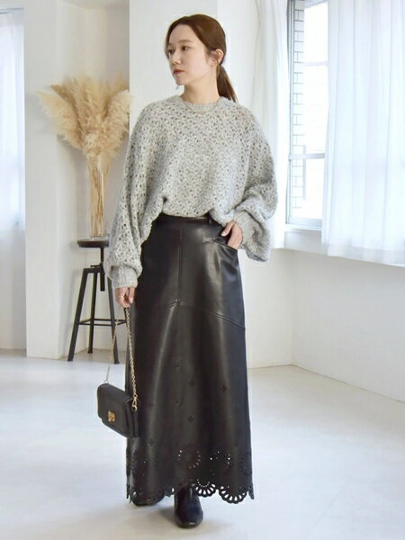 SHIPSのquaranciel: フラワー 刺繍 バック スリット ロング スカートを