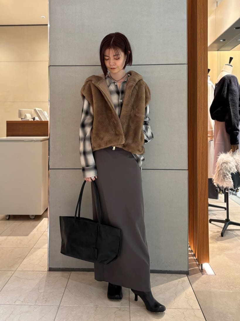 GALLARDAGALANTEの【3サイズ展開】ストレッチマキシタイトスカート2を使ったコーディネートを紹介します。｜Rakuten Fashion(楽天ファッション／旧楽天ブランドアベニュー)6532052
