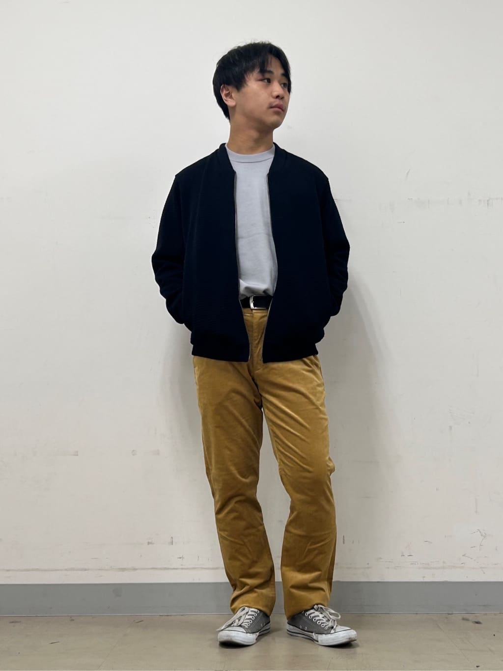 TAKEO KIKUCHIのニットライクジャージ ブルゾンを使ったコーディネートを紹介します。｜Rakuten Fashion(楽天ファッション／旧楽天ブランドアベニュー)6533552