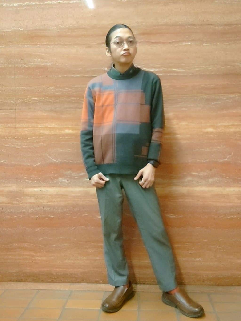 TAKEO KIKUCHIのランダム チェック ジャカード ニットを使ったコーディネートを紹介します。｜Rakuten Fashion(楽天ファッション／旧楽天ブランドアベニュー)6533553