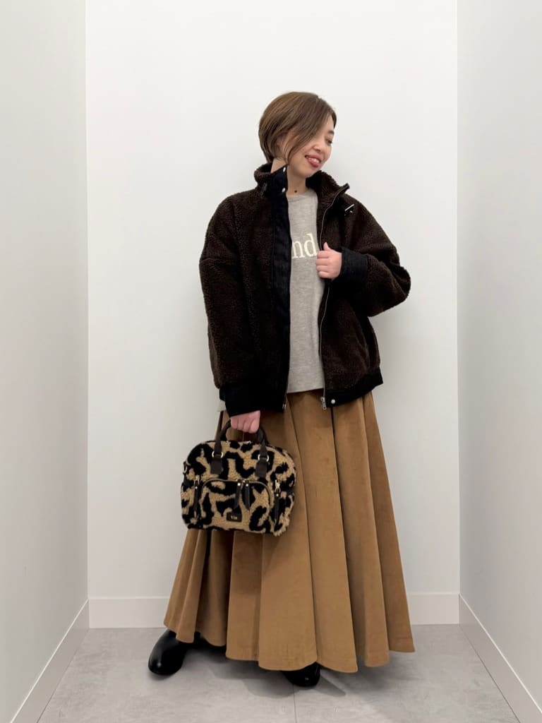 LASUDのリバーシブルロゴニットを使ったコーディネートを紹介します。｜Rakuten Fashion(楽天ファッション／旧楽天ブランドアベニュー)6535938