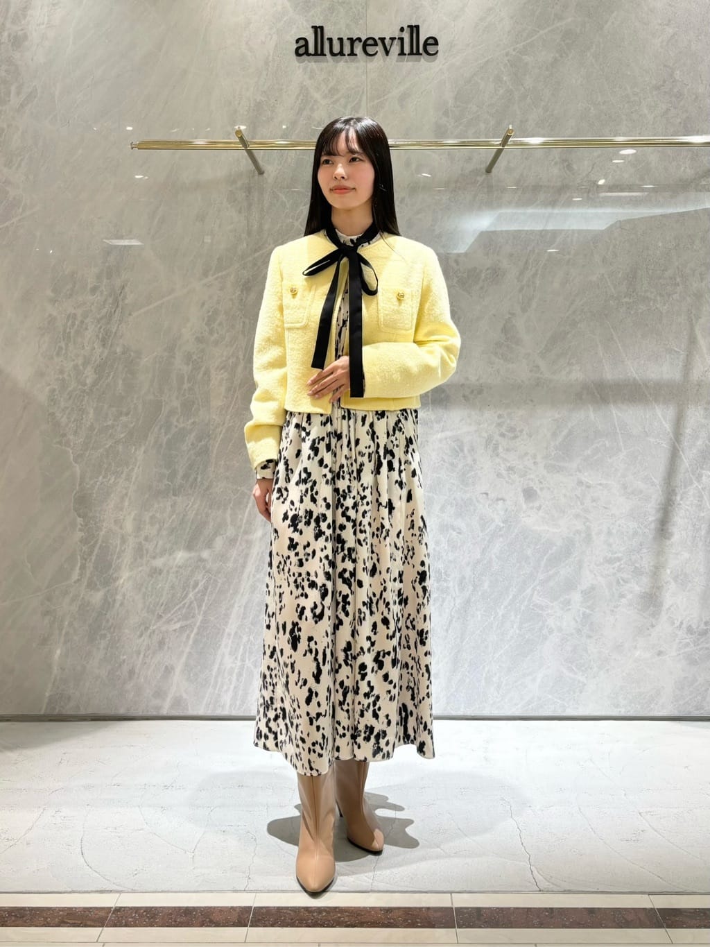 allurevilleのブークレーノーカラージャケットを使ったコーディネートを紹介します。｜Rakuten Fashion(楽天ファッション／旧楽天ブランドアベニュー)6536062