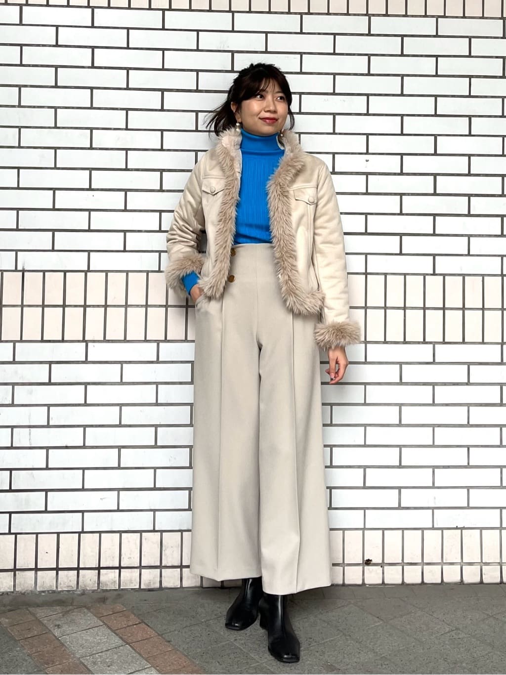 Vinのフェイクムートンファートリミングジャケットを使ったコーディネートを紹介します。｜Rakuten Fashion(楽天ファッション／旧楽天ブランドアベニュー)6540999