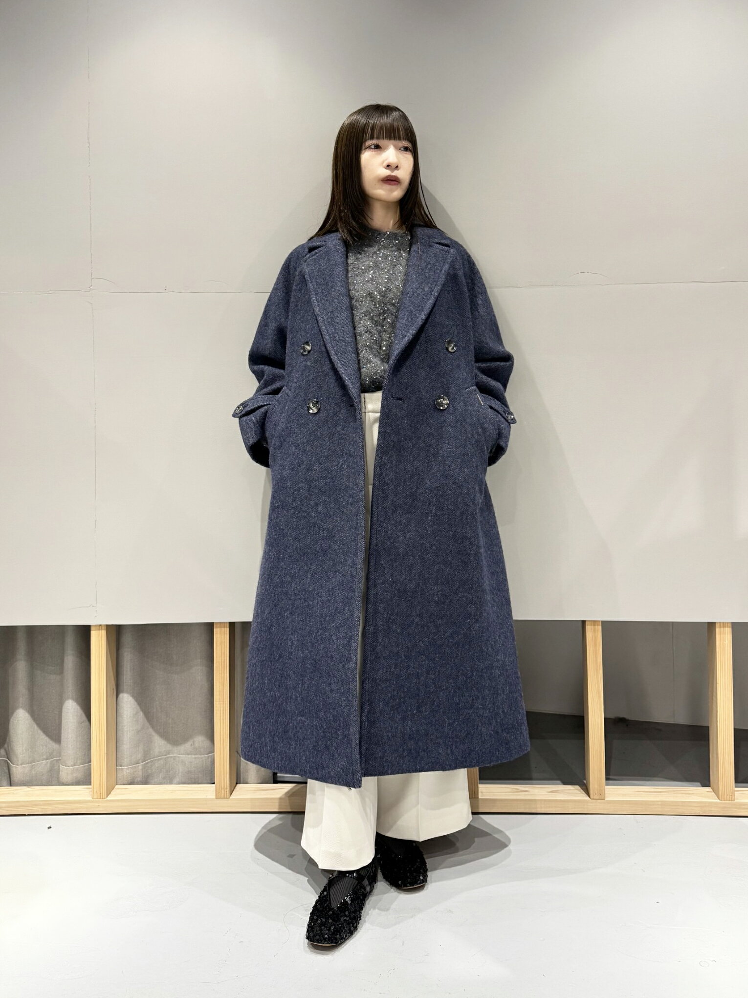 LOVELESSのシャギーボンディングオーバーサイズコートを使ったコーディネートを紹介します。｜Rakuten Fashion(楽天ファッション／旧楽天ブランドアベニュー)6541519