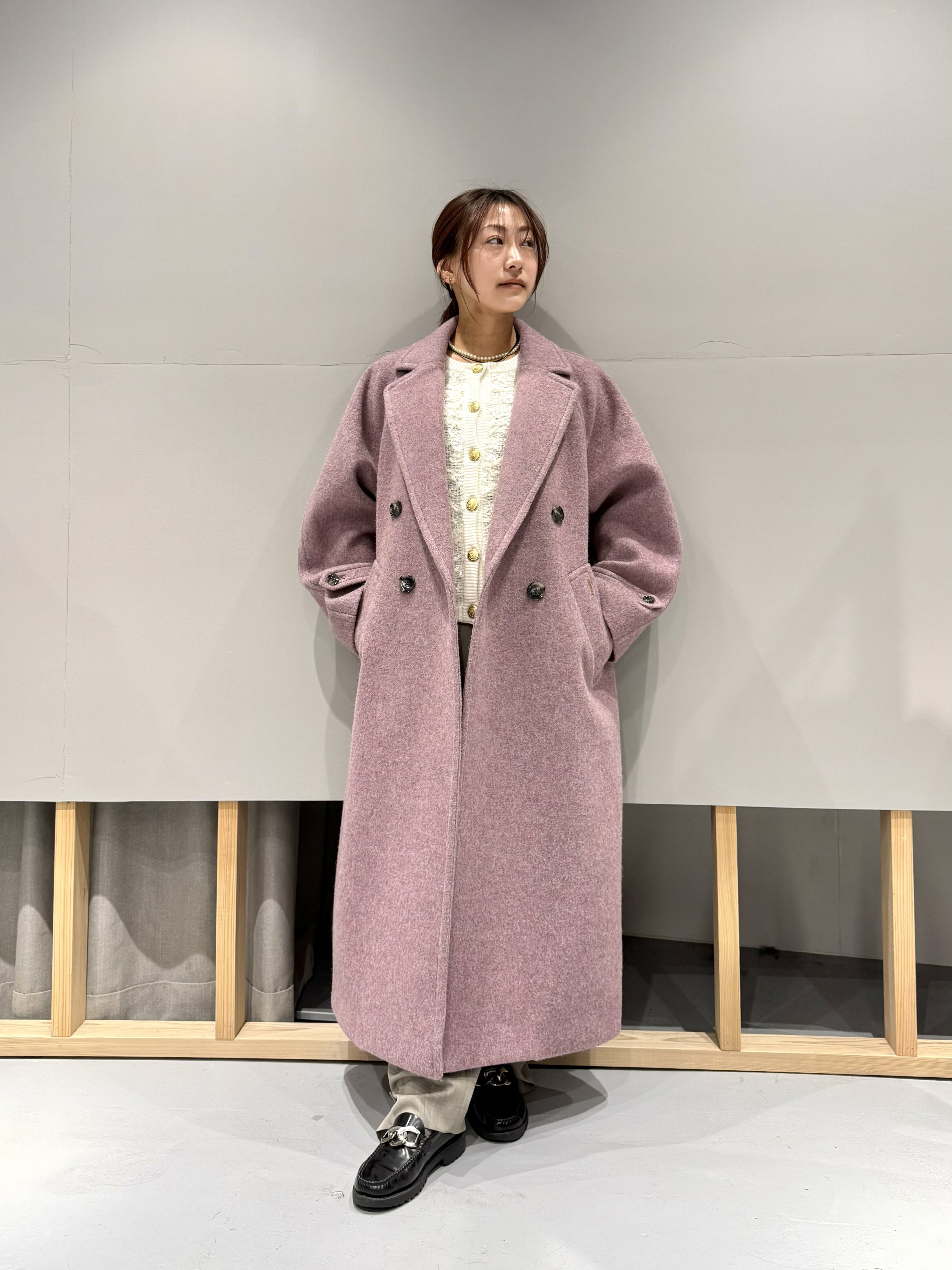 LOVELESSのシャギーボンディングオーバーサイズコートを使ったコーディネートを紹介します。｜Rakuten Fashion(楽天ファッション／旧楽天ブランドアベニュー)6541520