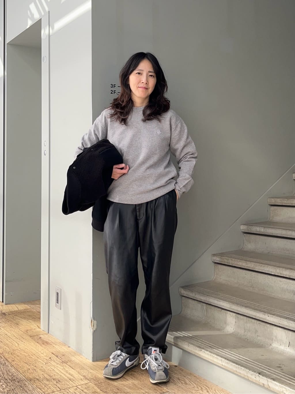 TAKEO KIKUCHIの【Air Palette Knit】ワンポイント カラーニット プルオーバーを使ったコーディネートを紹介します。｜Rakuten Fashion(楽天ファッション／旧楽天ブランドアベニュー)6542831