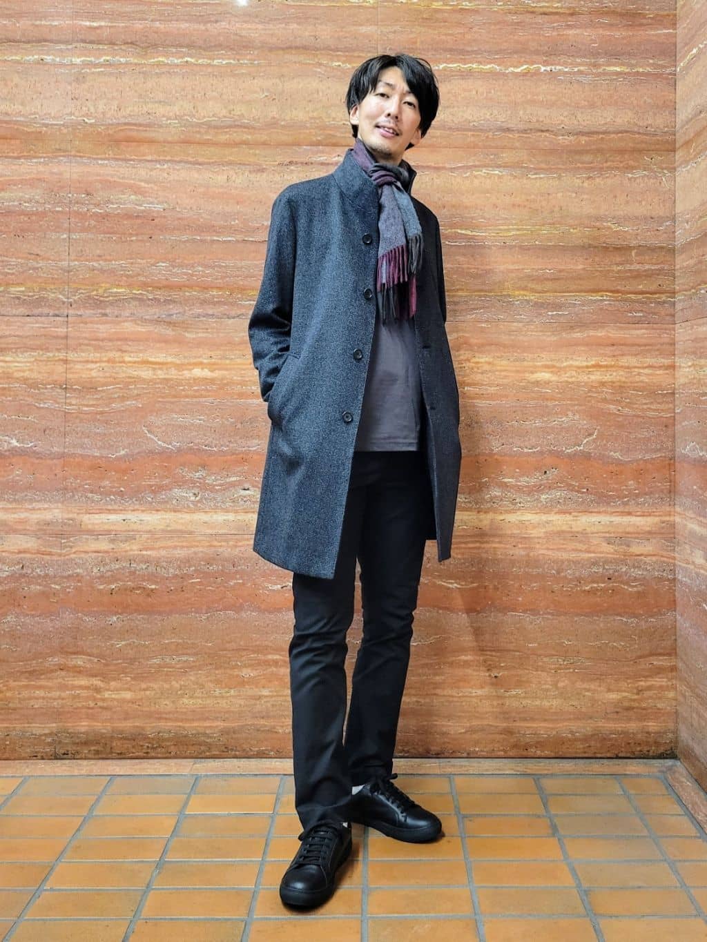 TAKEO KIKUCHIのカシミヤブレンド ビーバー調ピンヘッドスタンドカラーコートを使ったコーディネートを紹介します。｜Rakuten Fashion(楽天ファッション／旧楽天ブランドアベニュー)6548145