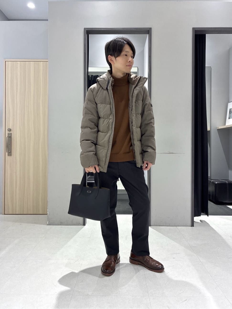 TAKEO KIKUCHIのカラーコンビ ダウンブルゾンを使ったコーディネートを紹介します。｜Rakuten Fashion(楽天ファッション／旧楽天ブランドアベニュー)6550485