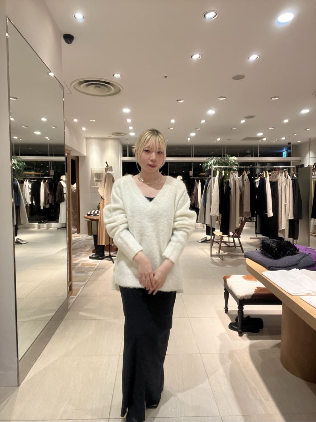 GALLARDAGALANTEの【3サイズ展開】ストレッチマキシタイトスカート2を使ったコーディネートを紹介します。｜Rakuten Fashion(楽天ファッション／旧楽天ブランドアベニュー)6553974
