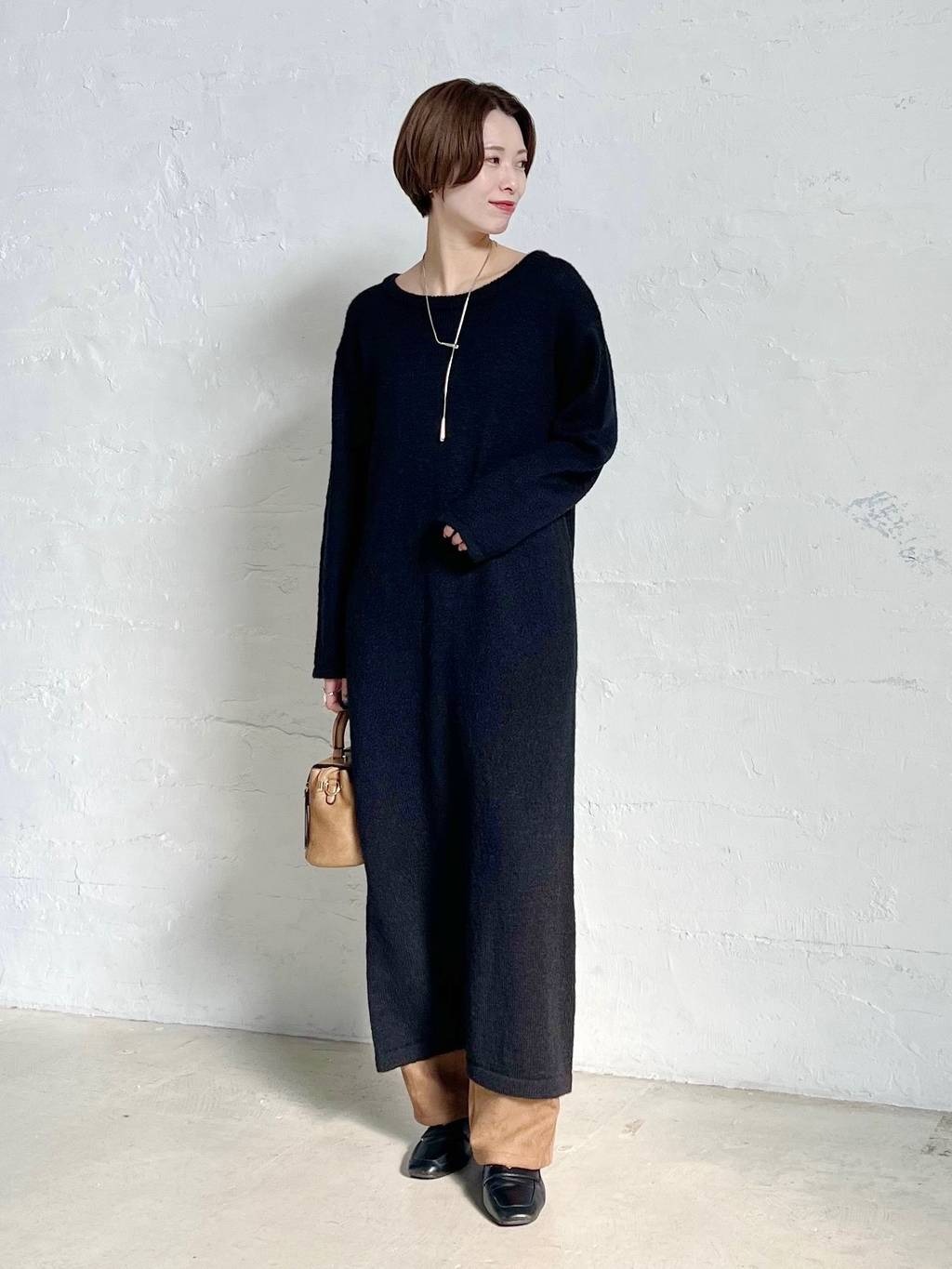 mysty womanのフェイクレザーニーキリカエパンツを使ったコーディネートを紹介します。｜Rakuten Fashion(楽天ファッション／旧楽天ブランドアベニュー)6554679