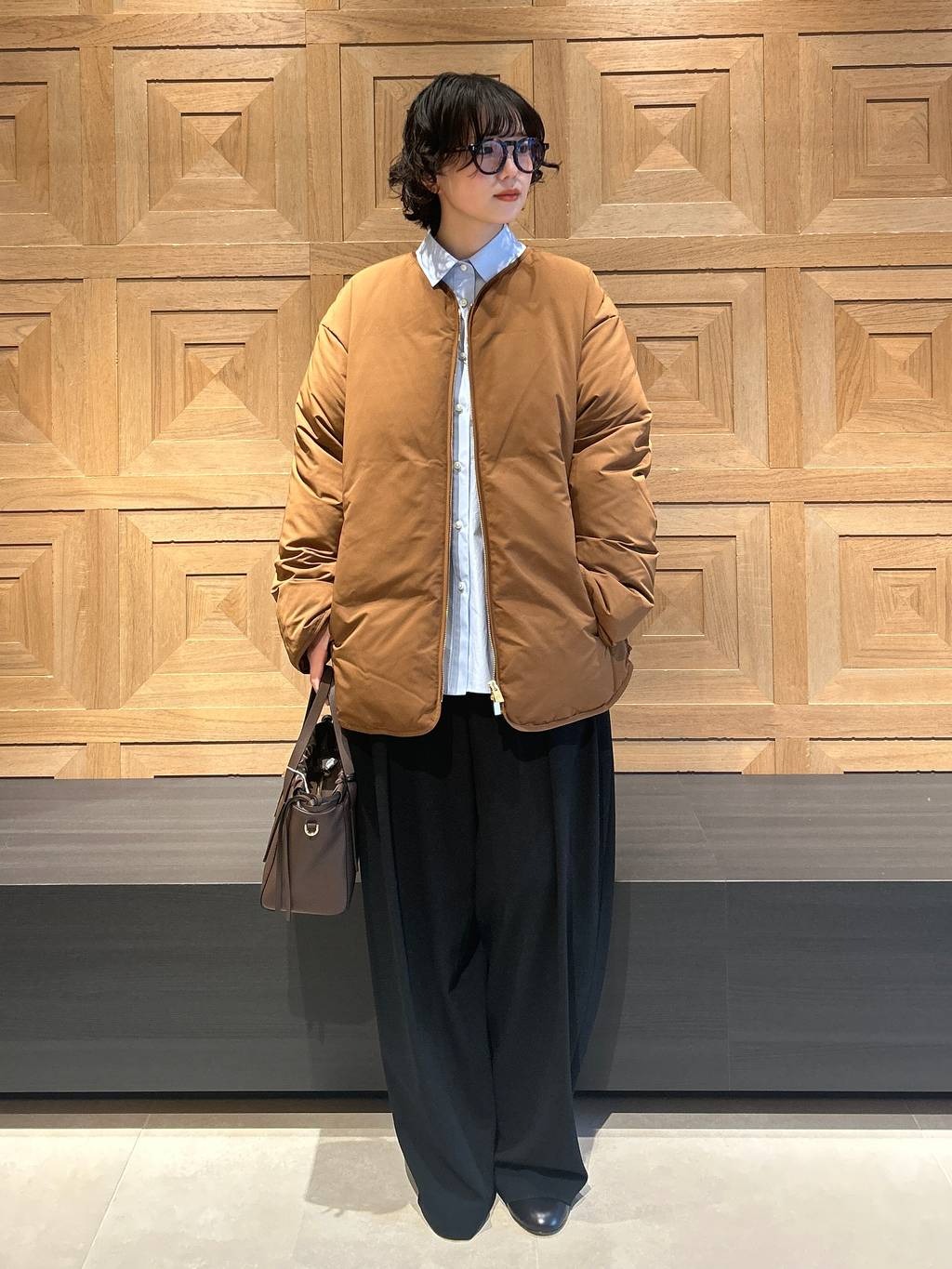 Curensologyのサイドジップノーカラーダウンジャケットを使った