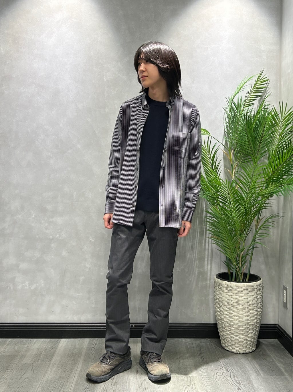 TAKEO KIKUCHIのカシミヤブレンド ビーバー調ステンカラーコートを使ったコーディネートを紹介します。｜Rakuten Fashion(楽天ファッション／旧楽天ブランドアベニュー)6556149