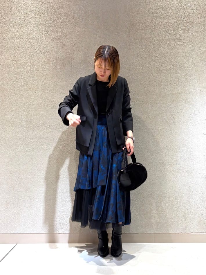 Vinのチュールレイヤードフラワースカートを使ったコーディネートを紹介します。｜Rakuten Fashion(楽天ファッション／旧楽天ブランドアベニュー)6556722