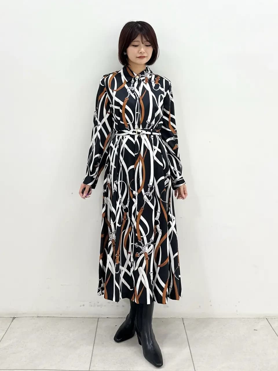 GRACE CONTINENTALのベルトプリントシャツドレスを使った