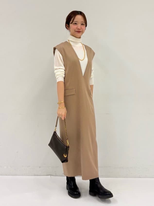 1er Arrondissementのスーパーファインウールボトルネックを使ったコーディネートを紹介します。｜Rakuten Fashion(楽天ファッション／旧楽天ブランドアベニュー)6558422