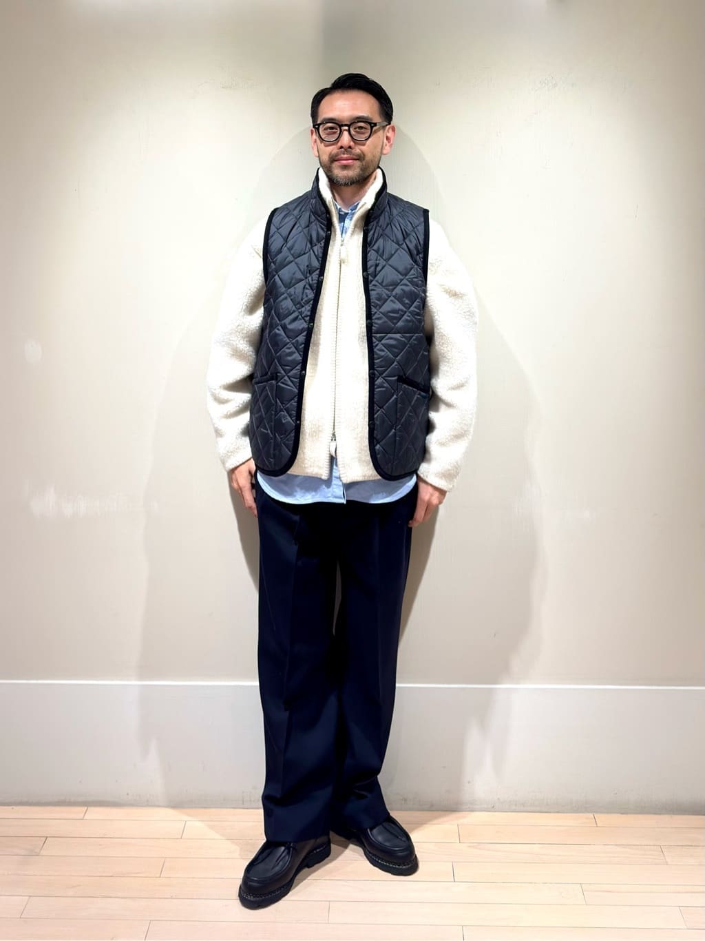 TOMORROWLANDのドライウールツイル 2プリーツワイドストレートバレル