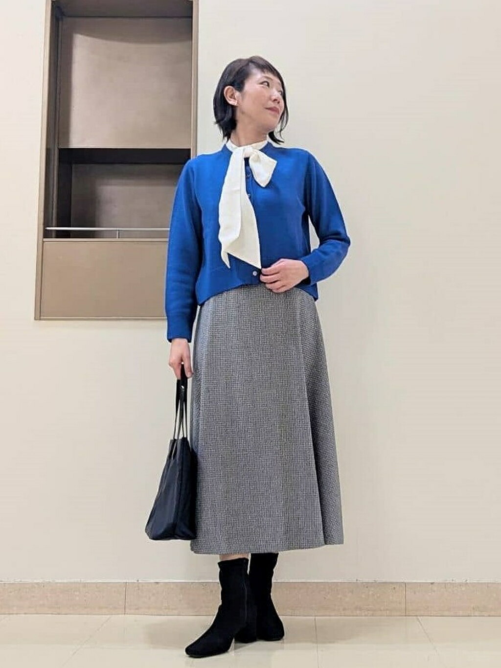 AMACAのシルクミックスニットカーディガンを使ったコーディネートを紹介します。｜Rakuten Fashion(楽天ファッション／旧楽天ブランドアベニュー)6563466