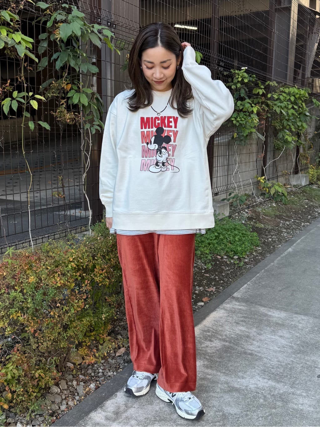 coenの【MICKEY(ミッキー)/別注】アソートロゴ裏毛スウェット(WEB限定 