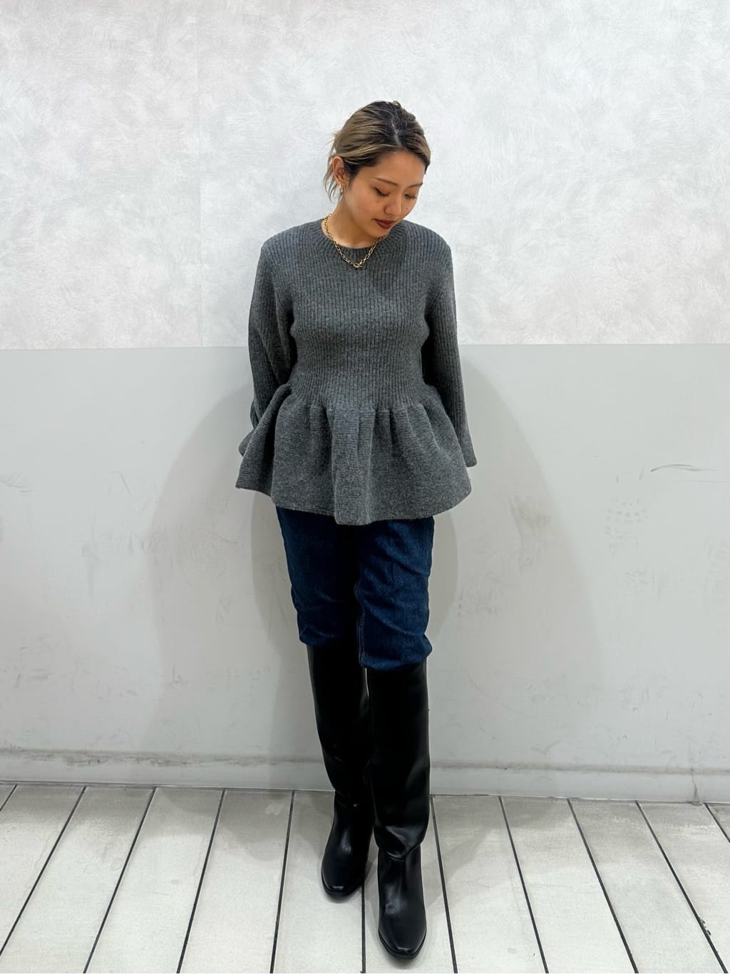NATURAL BEAUTY BASIC | フォルムペプラムニット | Rakuten Fashion