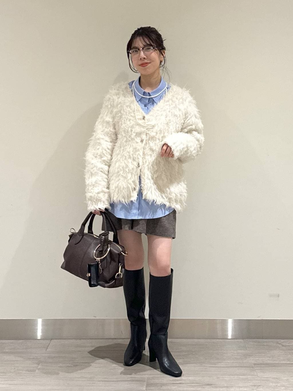 mysty womanのカラーシャギーカーディガンを使ったコーディネートを紹介します。｜Rakuten Fashion(楽天ファッション／旧楽天ブランドアベニュー)6576448