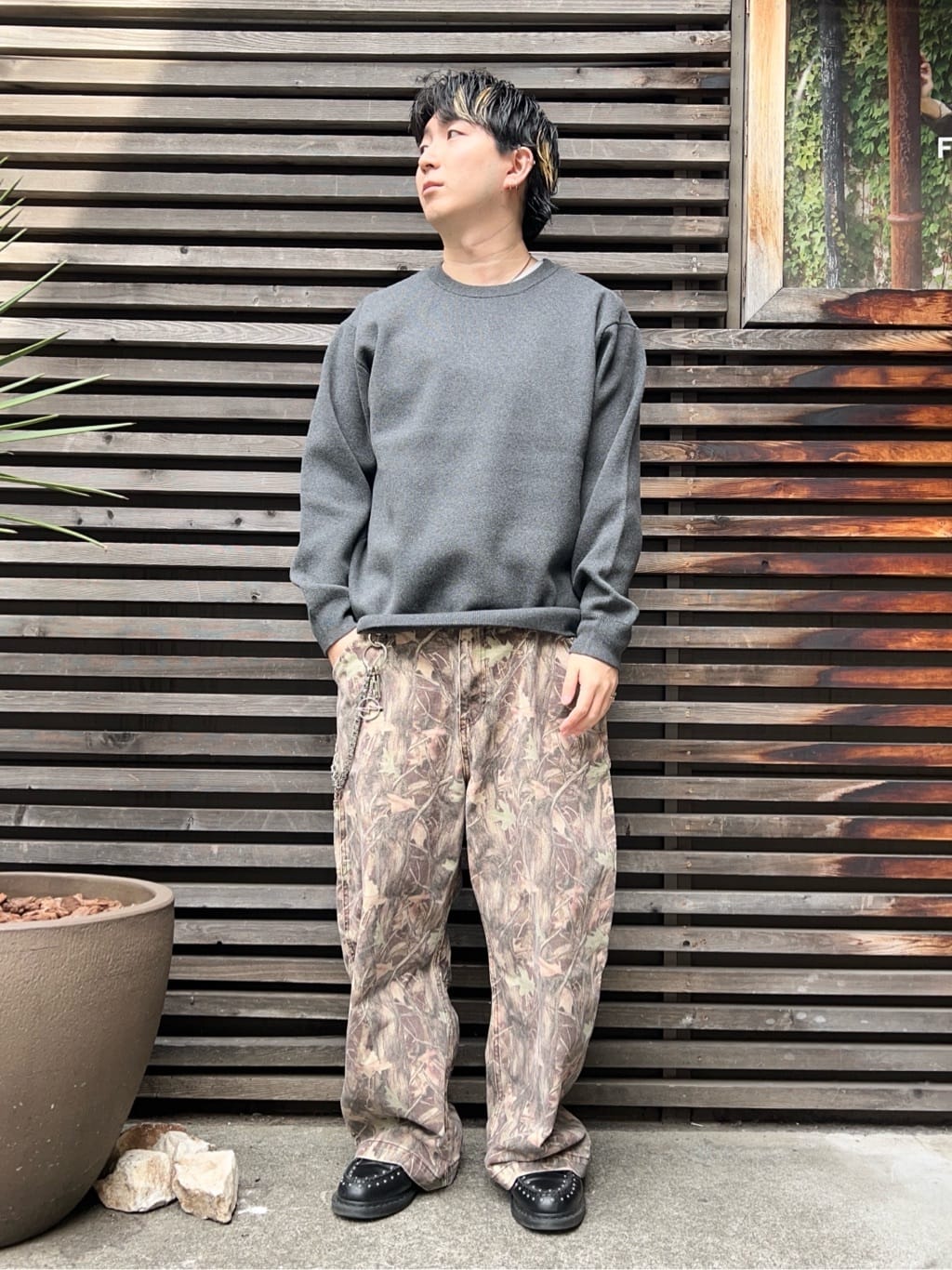 FREAK'S STORE | スーパーワイド カーブシルエット カモ柄ペインター