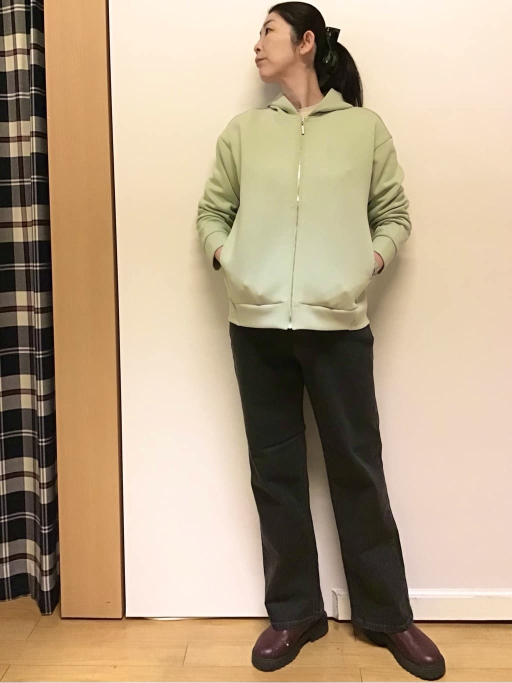 NEWYORKERの【ストレッチ】コットン混ダンボール パーカーを使った