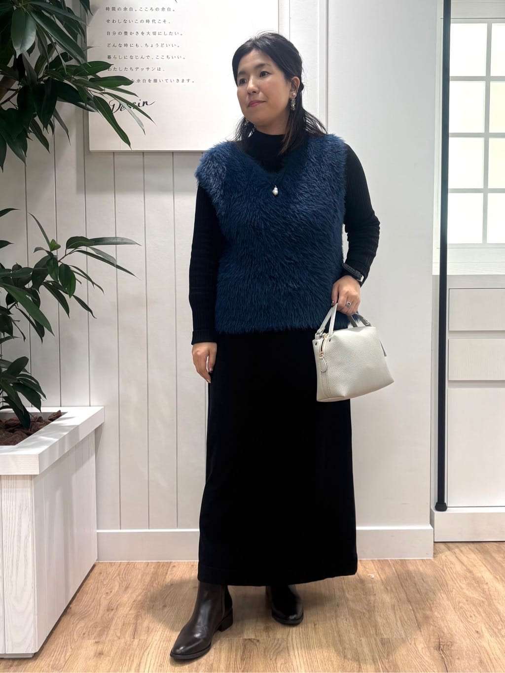 Dessinの【2点セット・洗える】シャギーベストニットワンピースを使っ