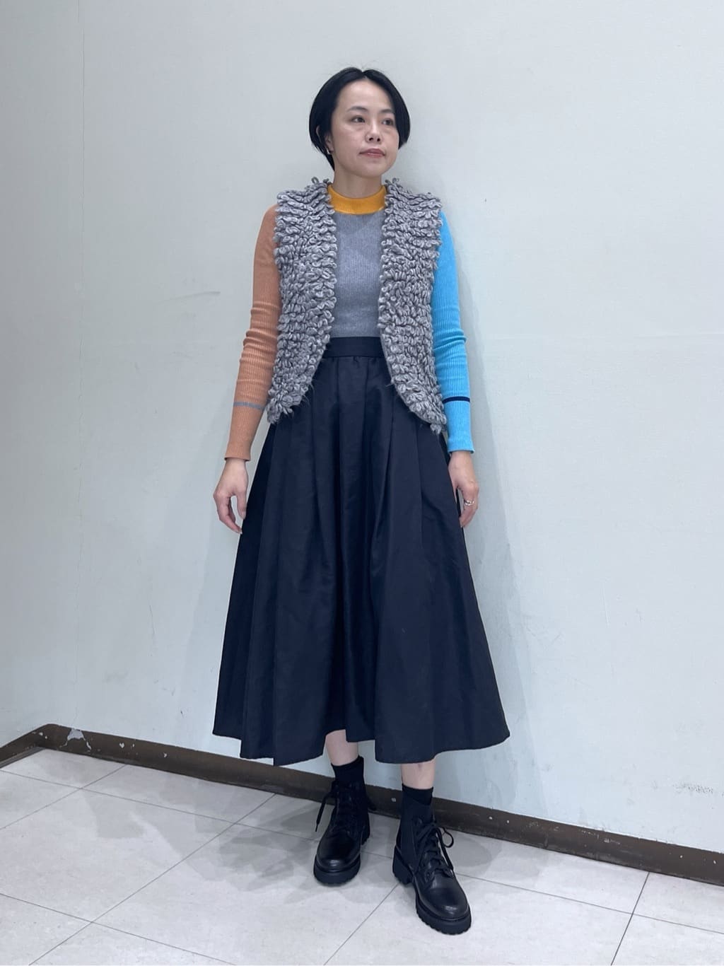 STACCATOのリードニットコンビレースアップブーツを使ったコーディネートを紹介します。｜Rakuten Fashion(楽天ファッション／旧楽天ブランドアベニュー)6596723