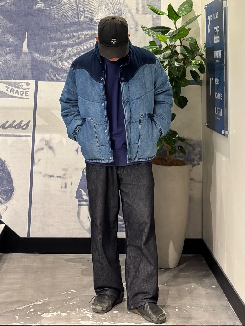 Levi's | PREMIUM BLACK DENIM SLACKS | Rakuten Fashion(楽天