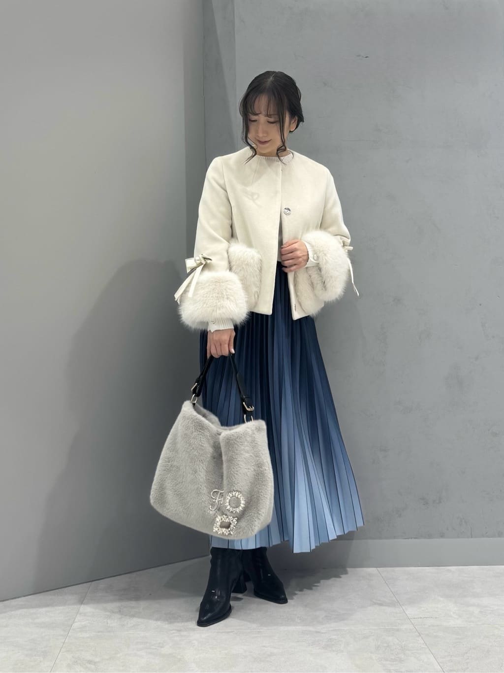 Vin | リボン袖ファーアクセントショートコート | Rakuten Fashion