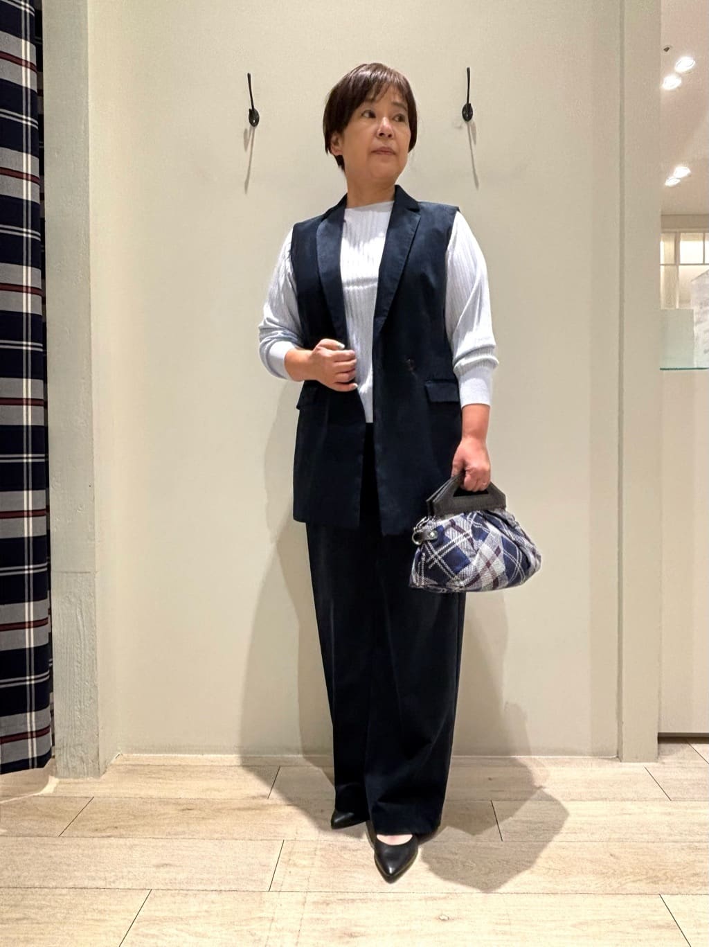 NEWYORKERの【ウォッシャブル】ライトコール ダブルブレストジレを使っ