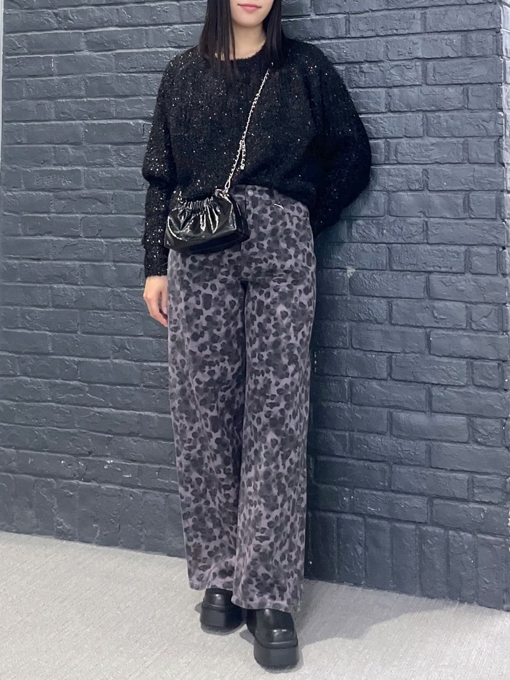 AZUL by moussyのAZUL DENIM 起毛ツイルレオパードデニムを使った