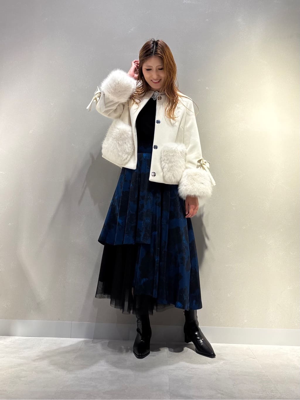 Vin | リボン袖ファーアクセントショートコート | Rakuten Fashion