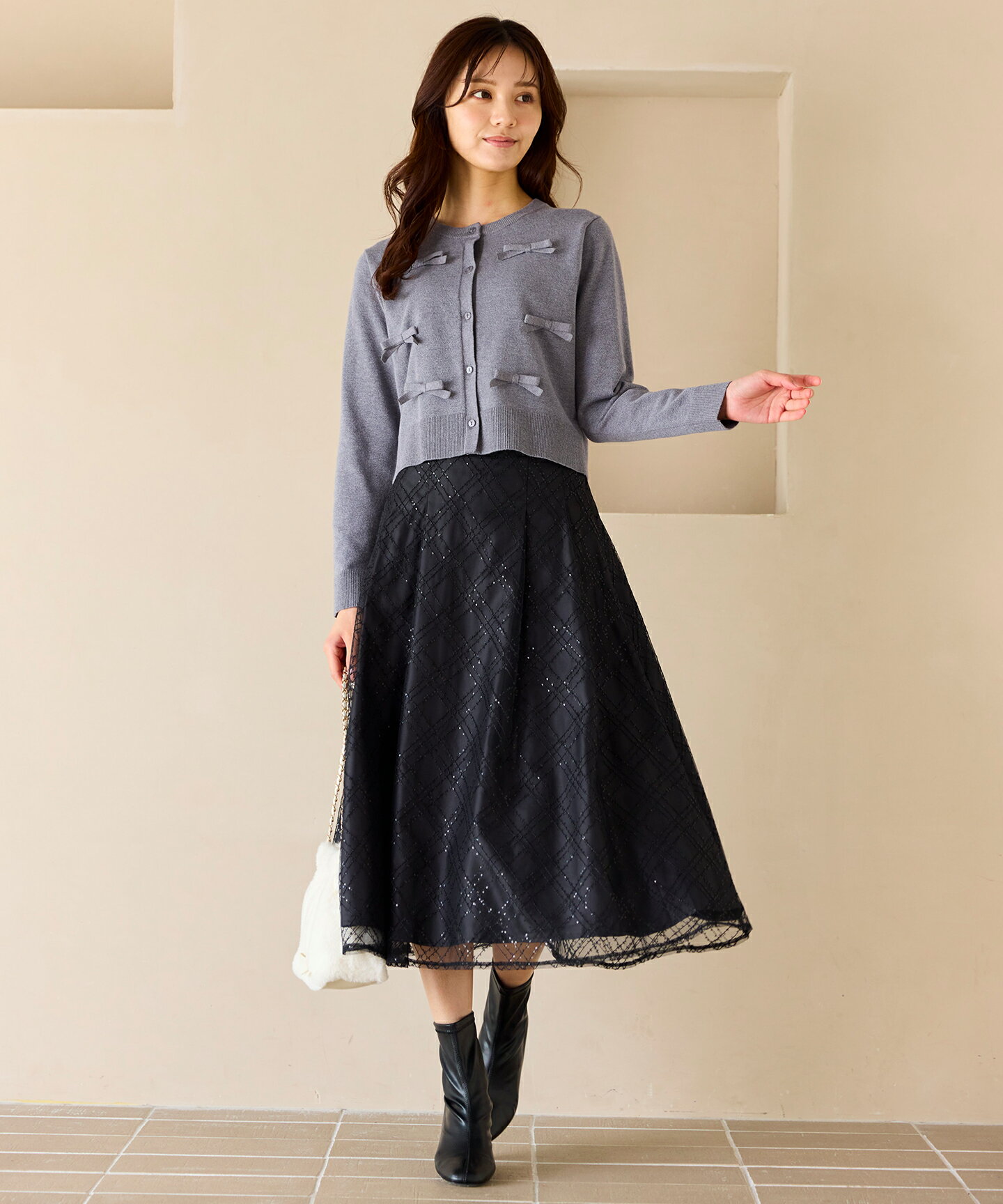 Ferouxのリボンディテール カーディガンを使ったコーディネートを紹介します。｜Rakuten Fashion(楽天ファッション／旧楽天ブランドアベニュー)6611002