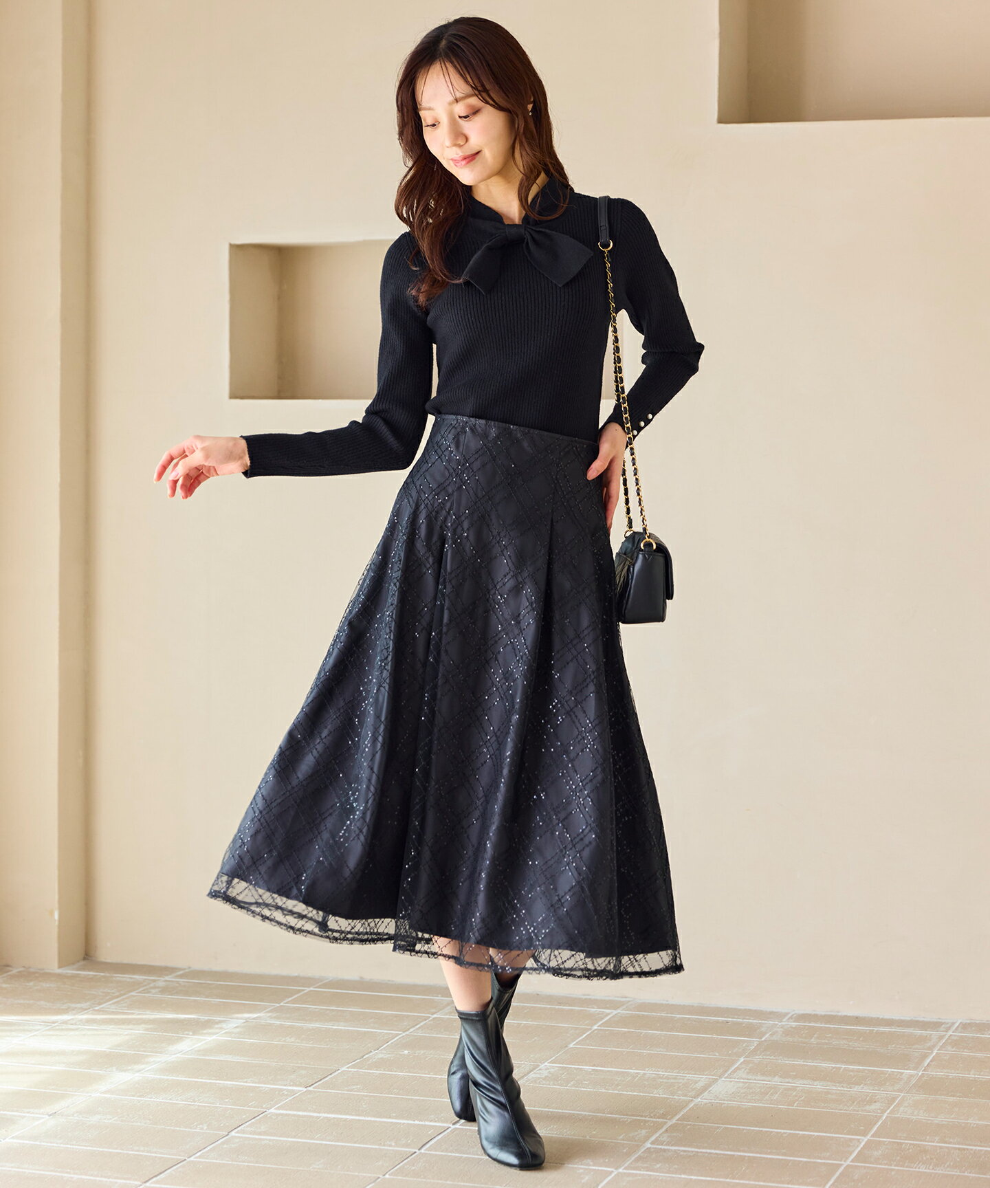 Ferouxのきらめきチェックフレア スカートを使ったコーディネートを紹介します。｜Rakuten Fashion(楽天ファッション／旧楽天ブランドアベニュー)6611019