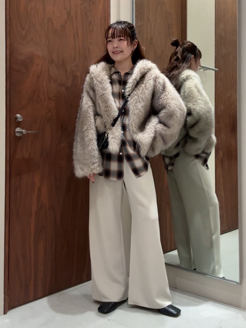 GALLARDAGALANTEの【累計販売1万枚超!】【美脚パンツ】ワイドドロストパンツを使ったコーディネートを紹介します。｜Rakuten Fashion(楽天ファッション／旧楽天ブランドアベニュー)6622010