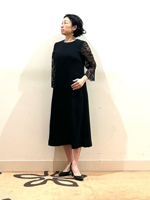 NEWYORKERのサテン&ラッセルレース コンビワンピースを使った