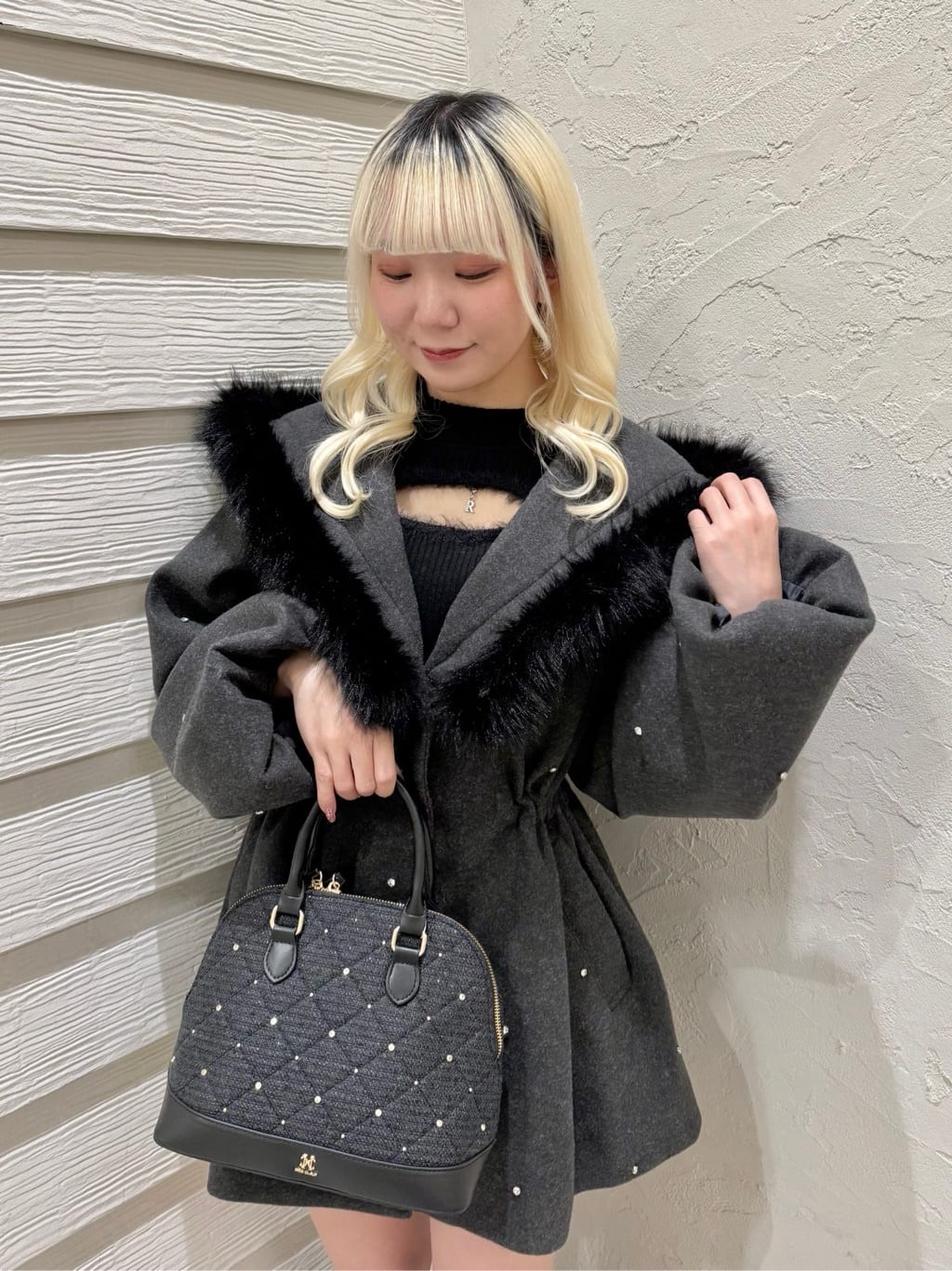 NICE CLAUP フードフェイクファービジューミドルコート グレー フードフェイクファービジューミドルコート | ファッション通販サイト NUGU